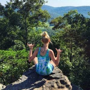 Meet your Posher, Kayla